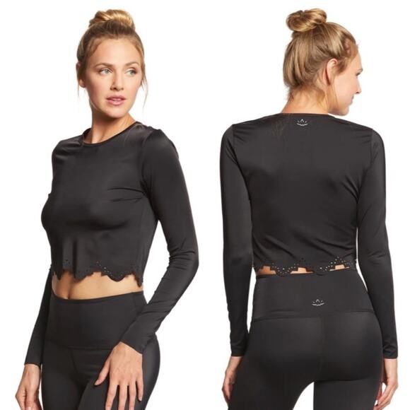 Beyond Yoga Cruz Scalloped Crop Long Sleeve - Picture 1 of 13